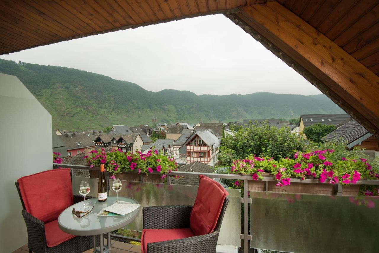 Weinhotel Sonnenschein 에른스트 외부 사진
