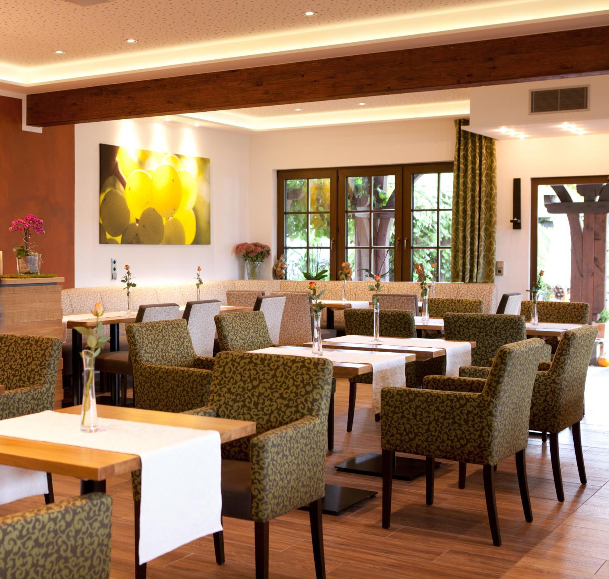 Weinhotel Sonnenschein 에른스트 외부 사진
