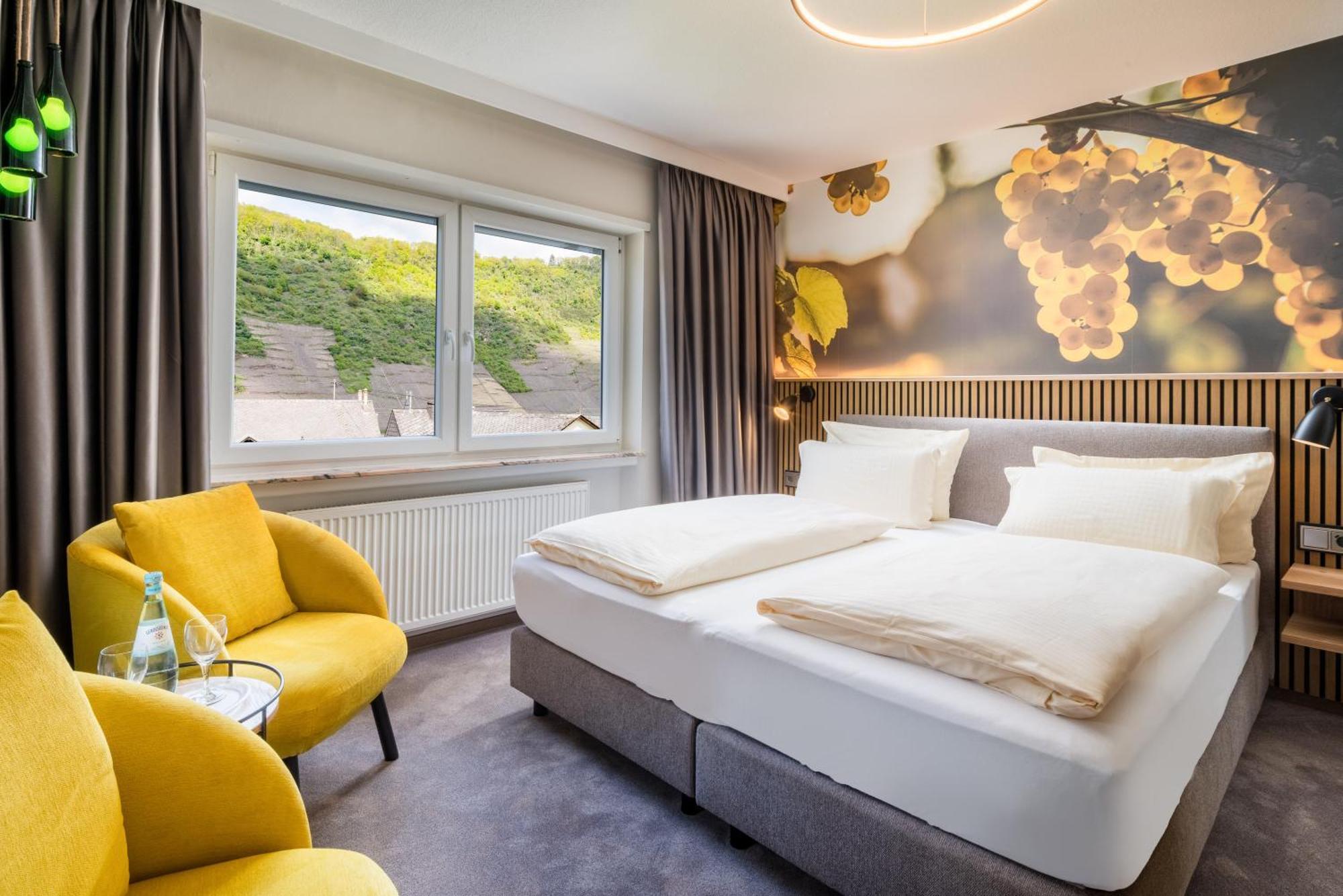 Weinhotel Sonnenschein 에른스트 외부 사진